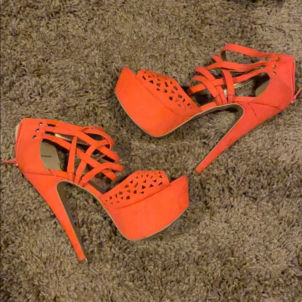 Platform ankle buckle Heels